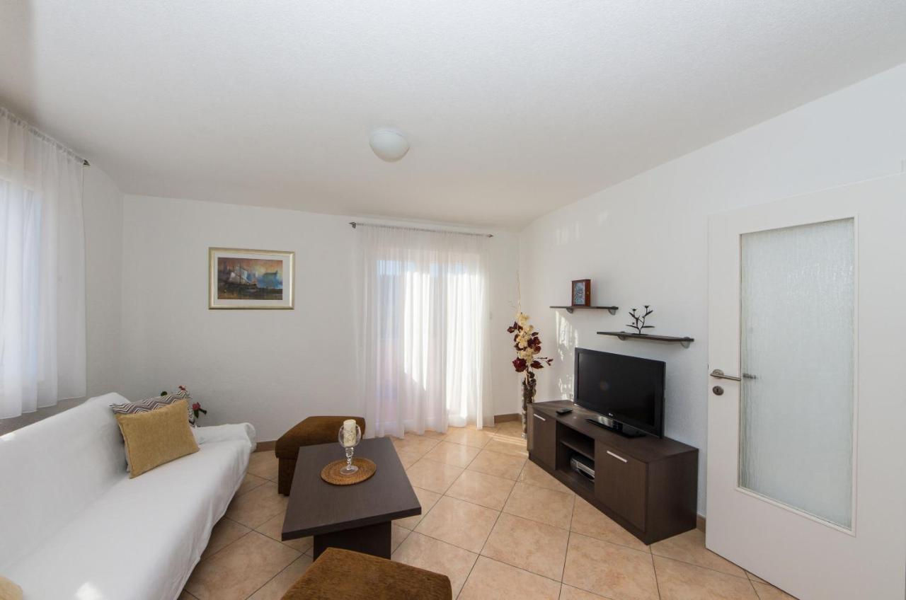 Apartment Yasmin Bribir  Exterior photo