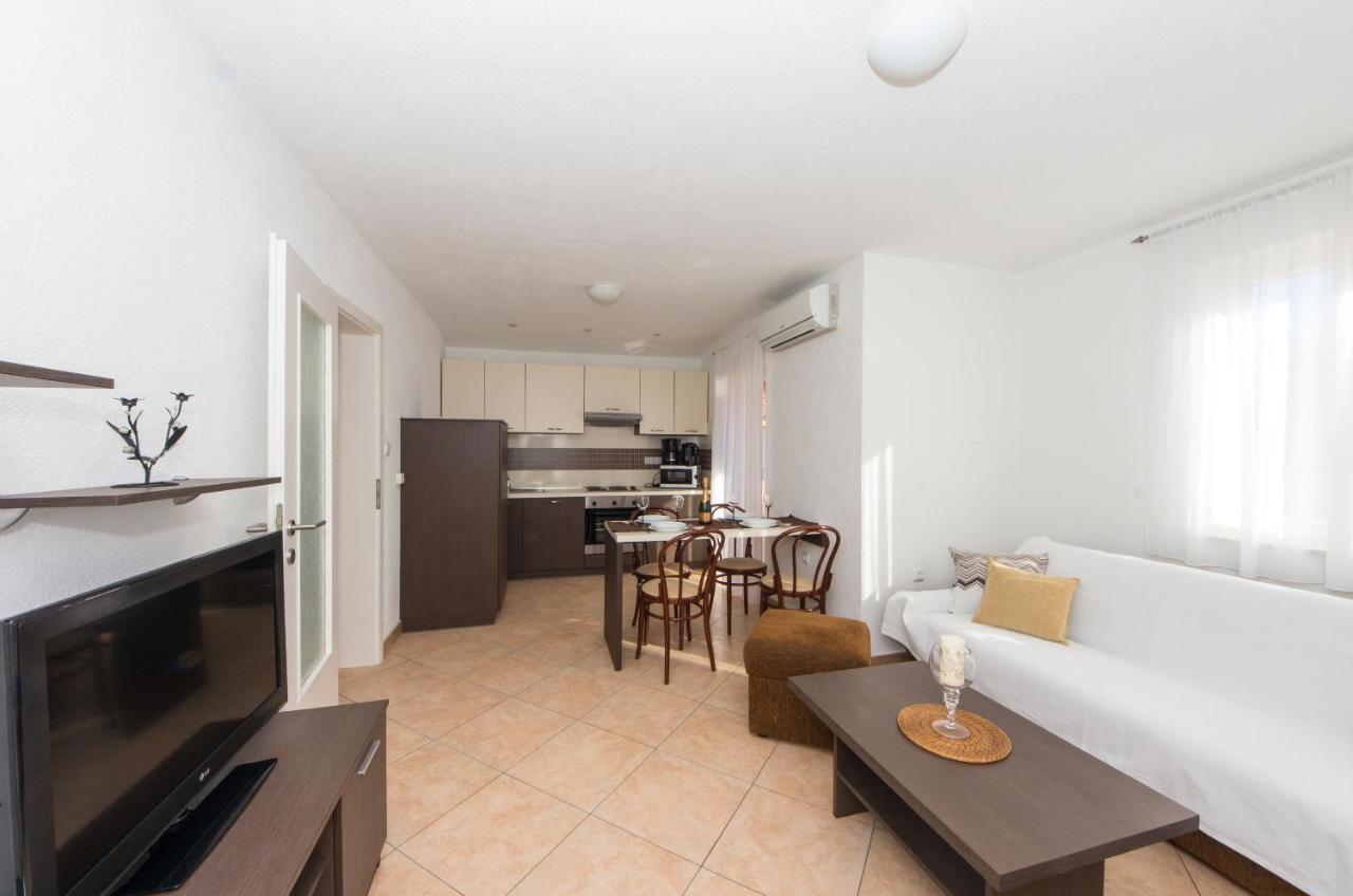 Apartment Yasmin Bribir  Exterior photo